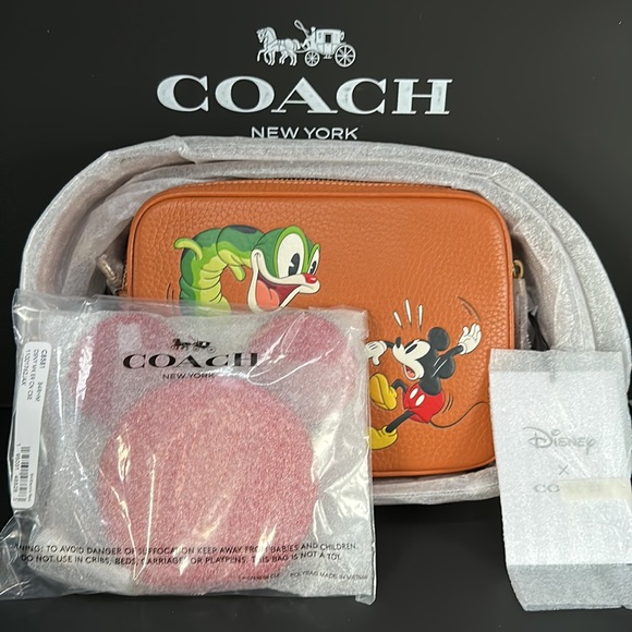 NWT Disney X Coach Flight Bag 19 Regenerative Leather Ears Wallet Set Mickey - Picture 8 of 8